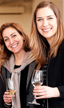 Wine Australia USA’s Angela Slade (L) and Emily England (R) who manage the Market Access Program.