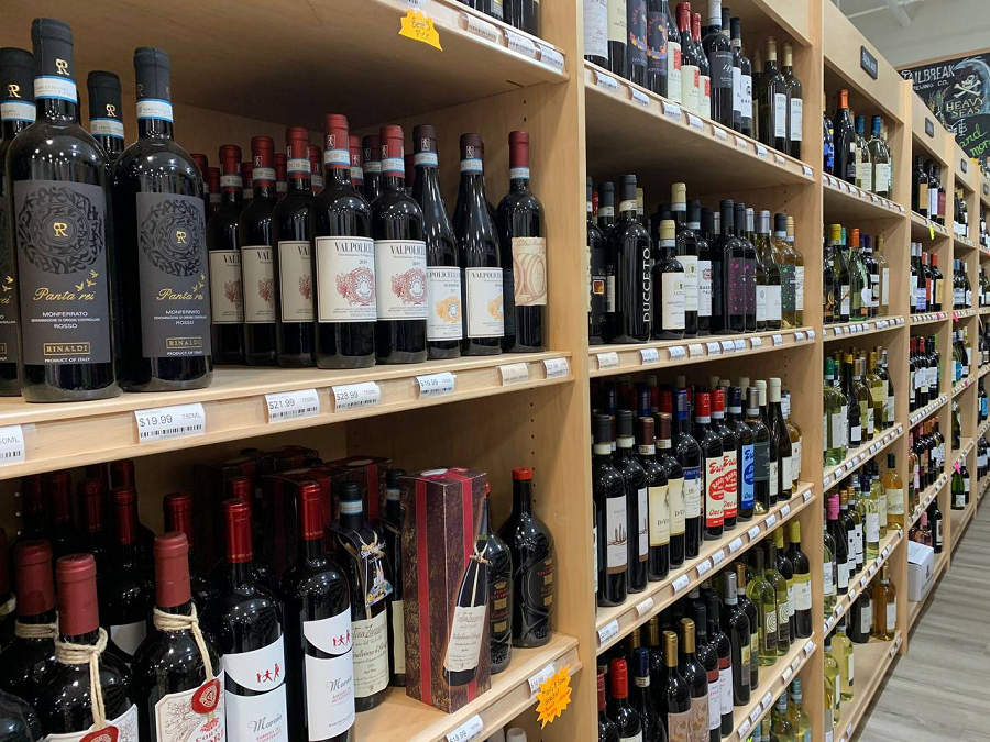 Picture of a wine store in Maryland, USA